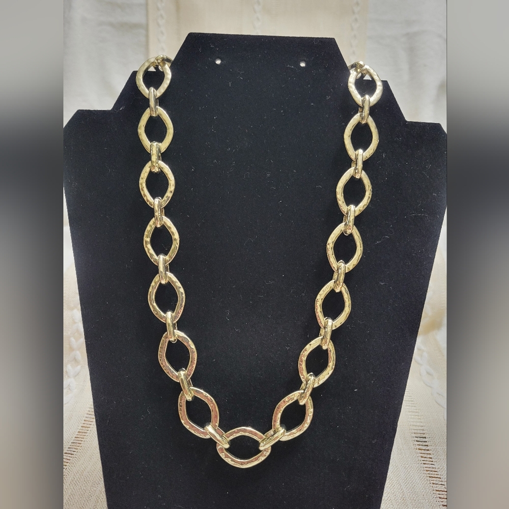 Premium Designs Shiny Gold Hammered Link Necklace
